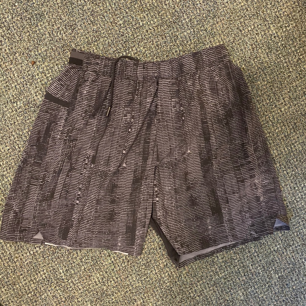Lululemon Running Shorts - Men's Medium